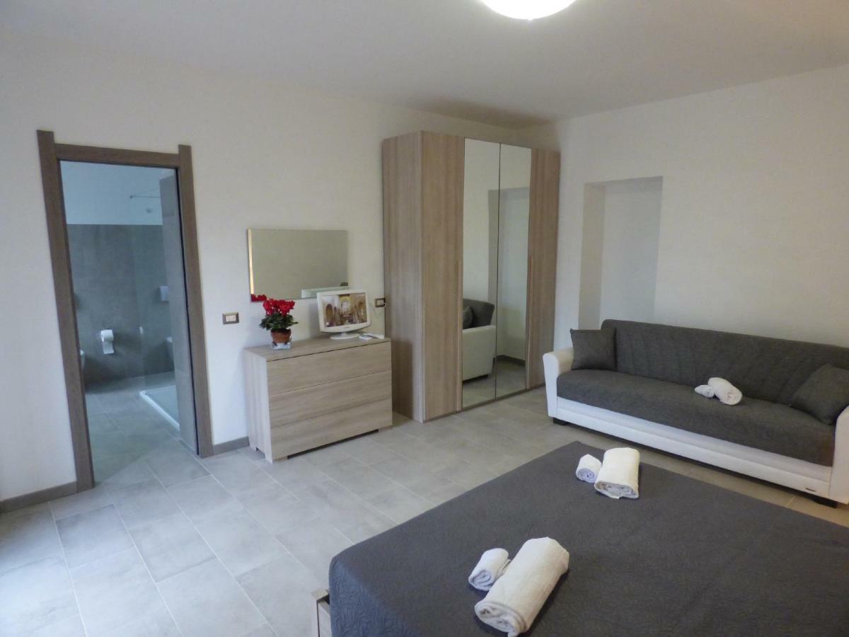 B&B Fiori Di Pesco Fertilia Exteriör bild