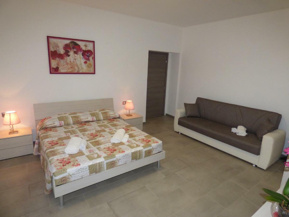 B&B Fiori Di Pesco Fertilia Exteriör bild